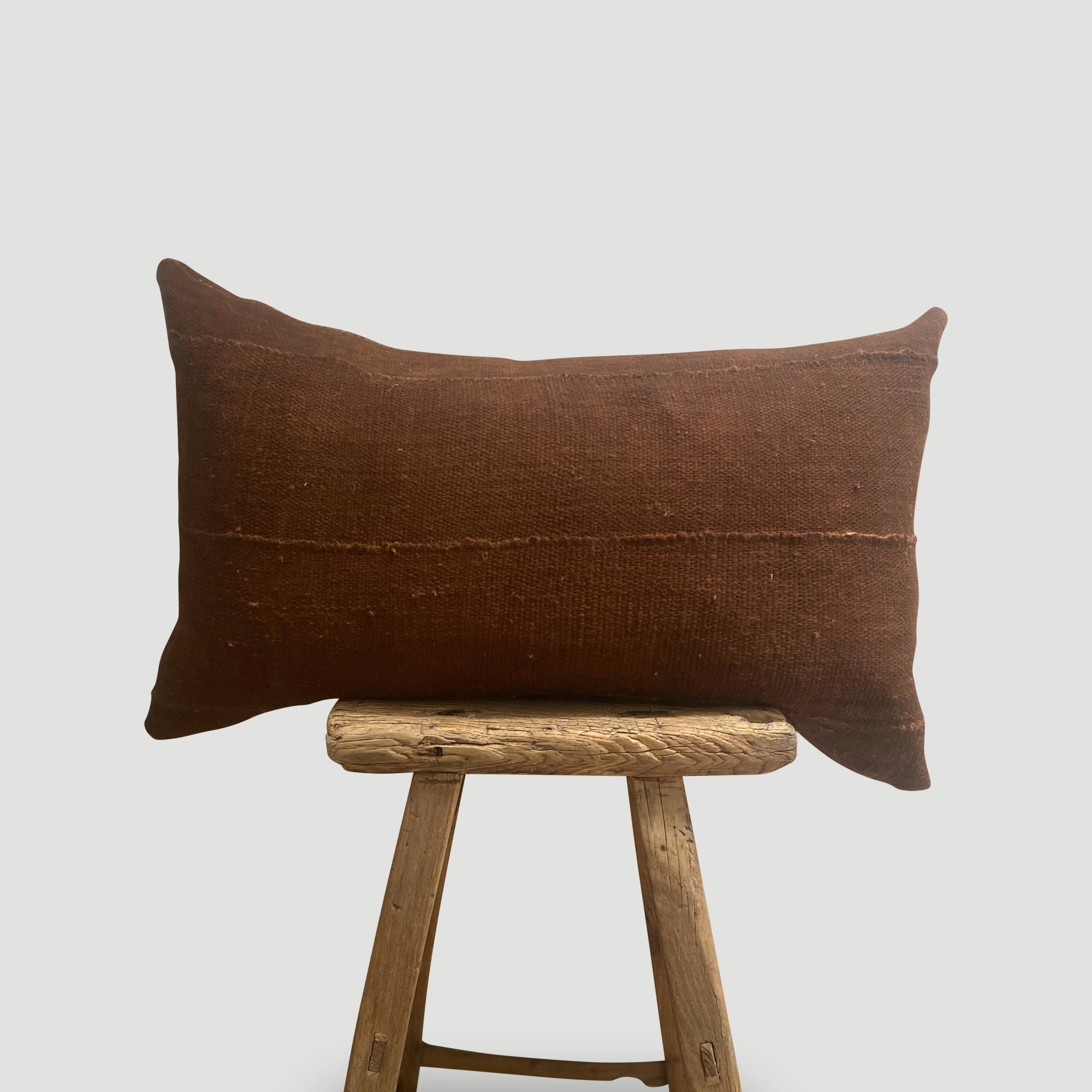 Nomad Prop Cushion Rust